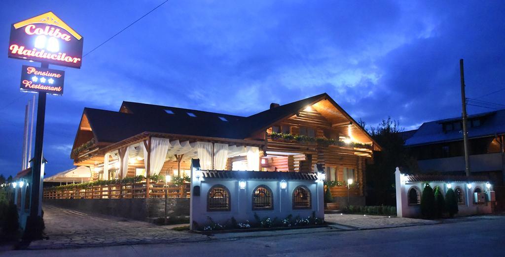 Villa Domeniul Haiducilor Bucovina Suceava Exterior foto